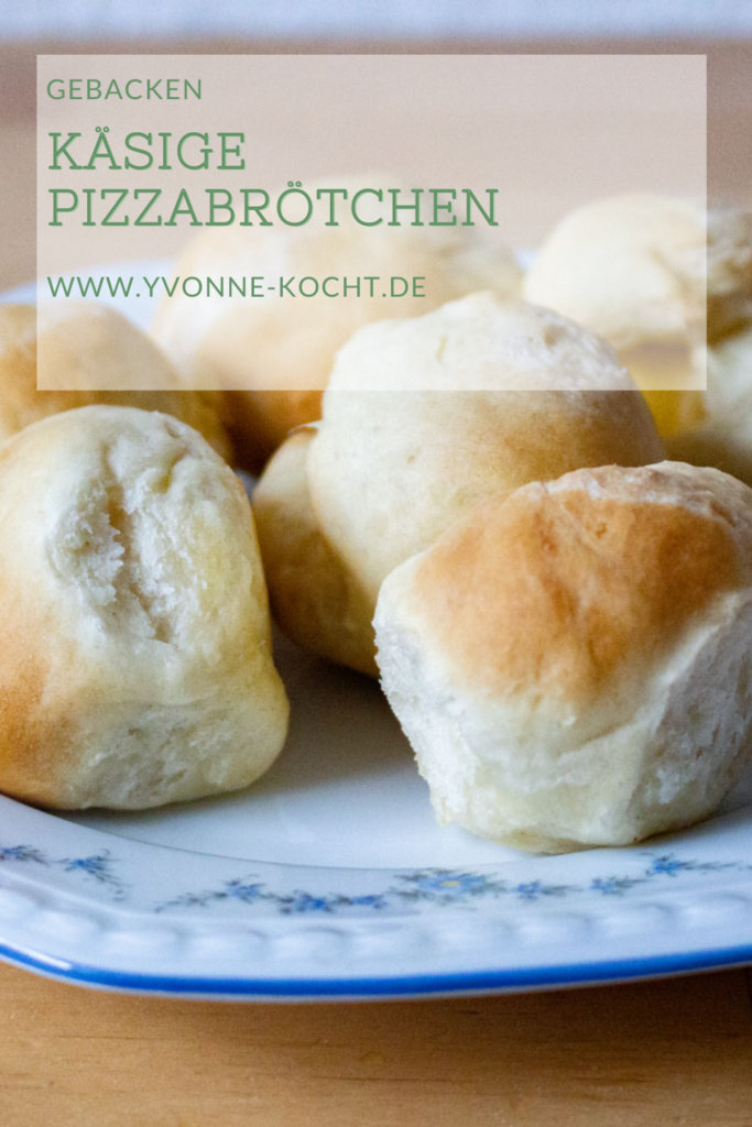 käsige pizzabrötchen